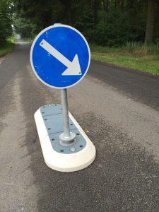 TDJ-Helleblok-skilte-skilt-trafikgummi.dk_-225x300 tdj_trafikgummi_pudebump_closeup_ny1